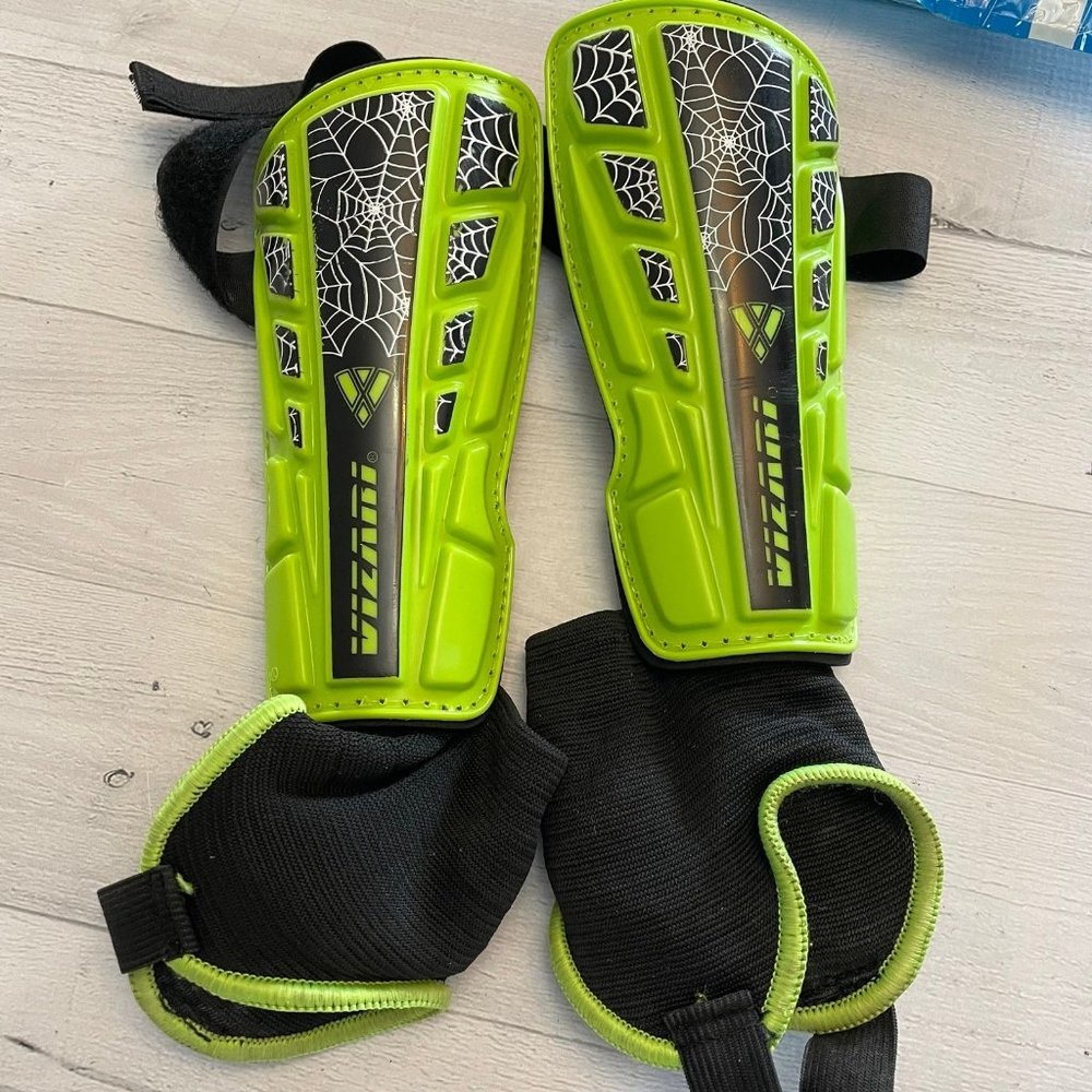 Vizari Spiderweb Shinguard small